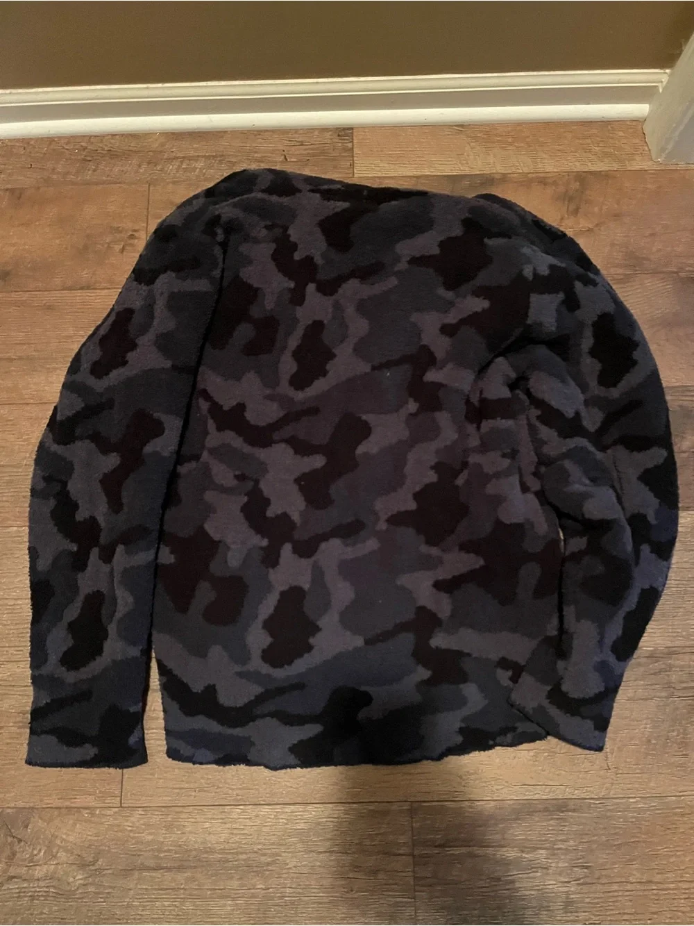Men’s Barefoot Dreams Cozy Chic fleece Camouflage Zip-Up Jacket - Black & Gray